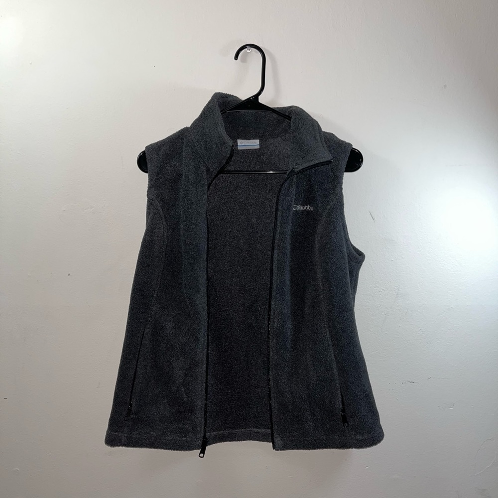 Gray Columbia fleece Vest